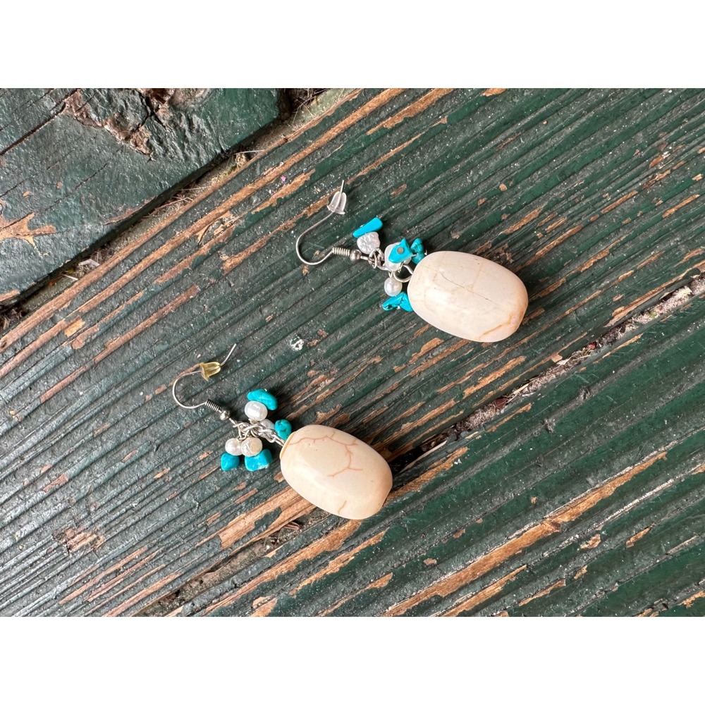 Boho Cream Stone Turquoise Chip and Pearl Drop Earrings Silver Tone AH356
